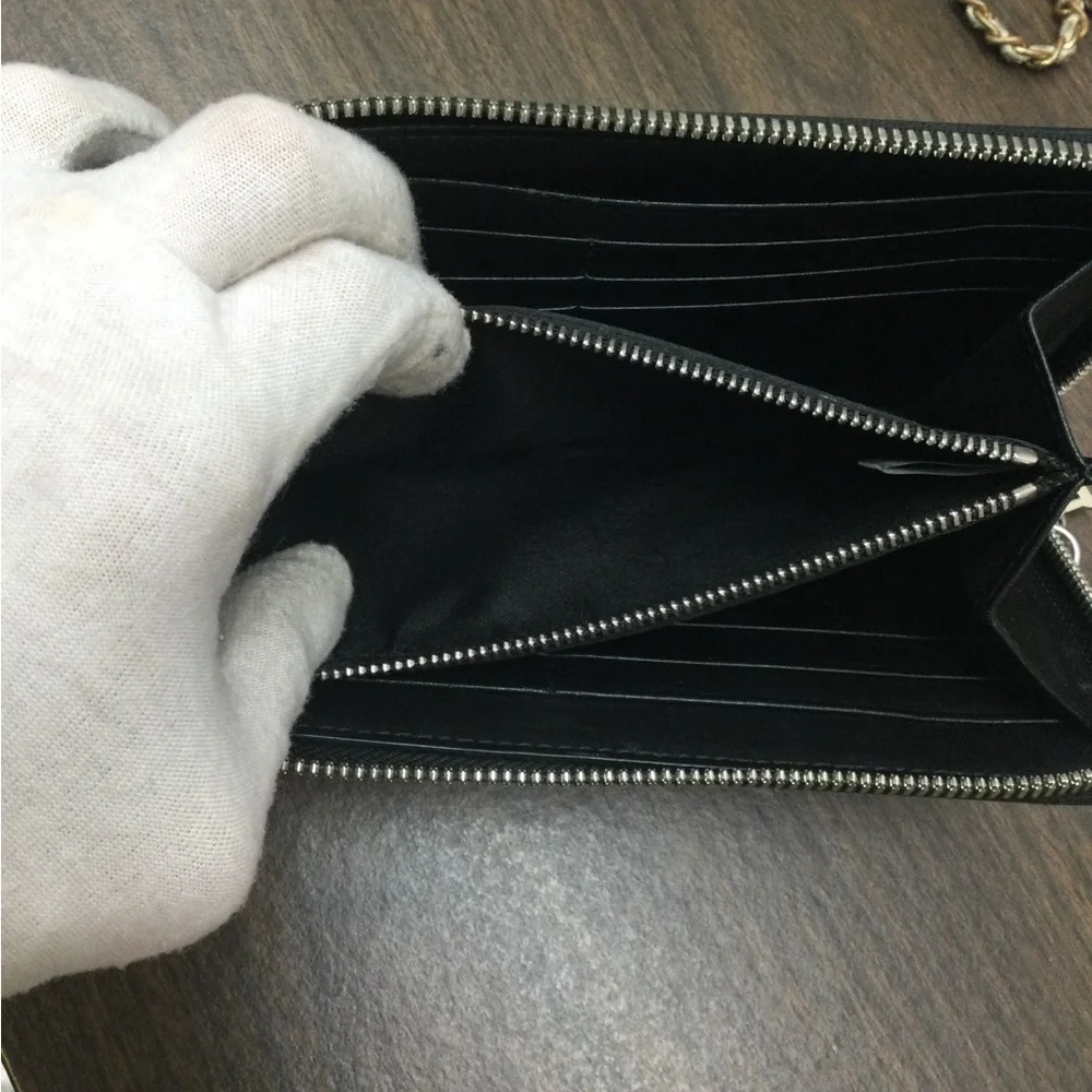 GUC MCM Men's Black Zip-Around Leather Wallet